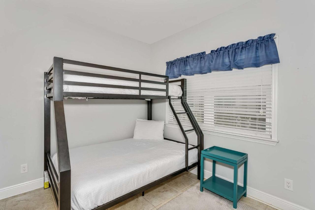 Baywatch A8 Villa Pensacola Beach Bagian luar foto
